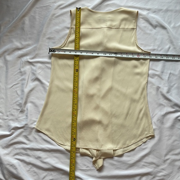 Theory Jastrid Sheen 2 Sleeveless Silk Blouse Ivory Size Small - Picture 13 of 16